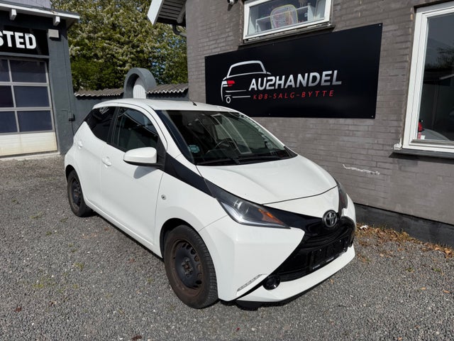 Toyota Aygo 1,0 VVT-i x-play x-touch