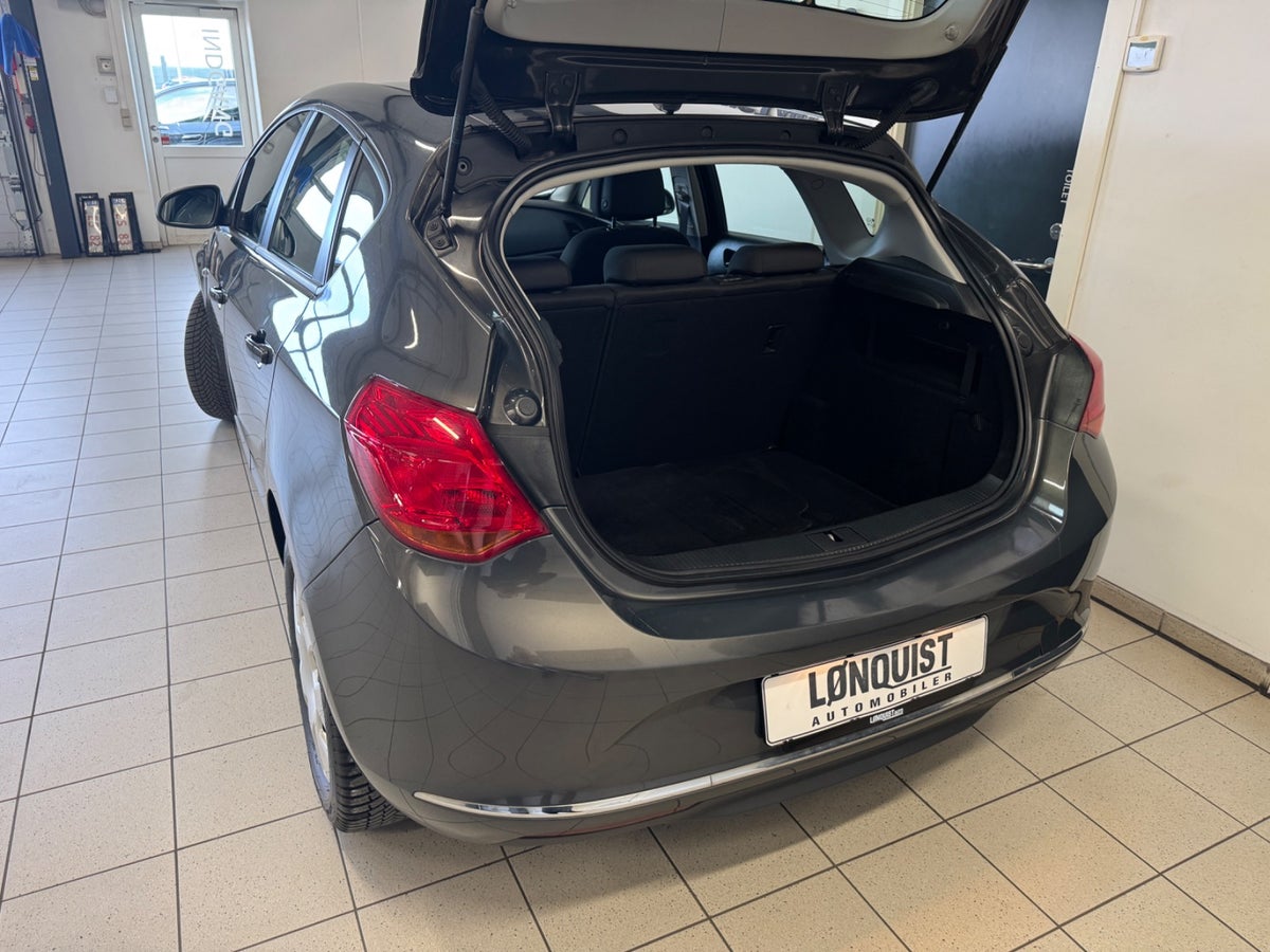 Opel Astra 100 Limited