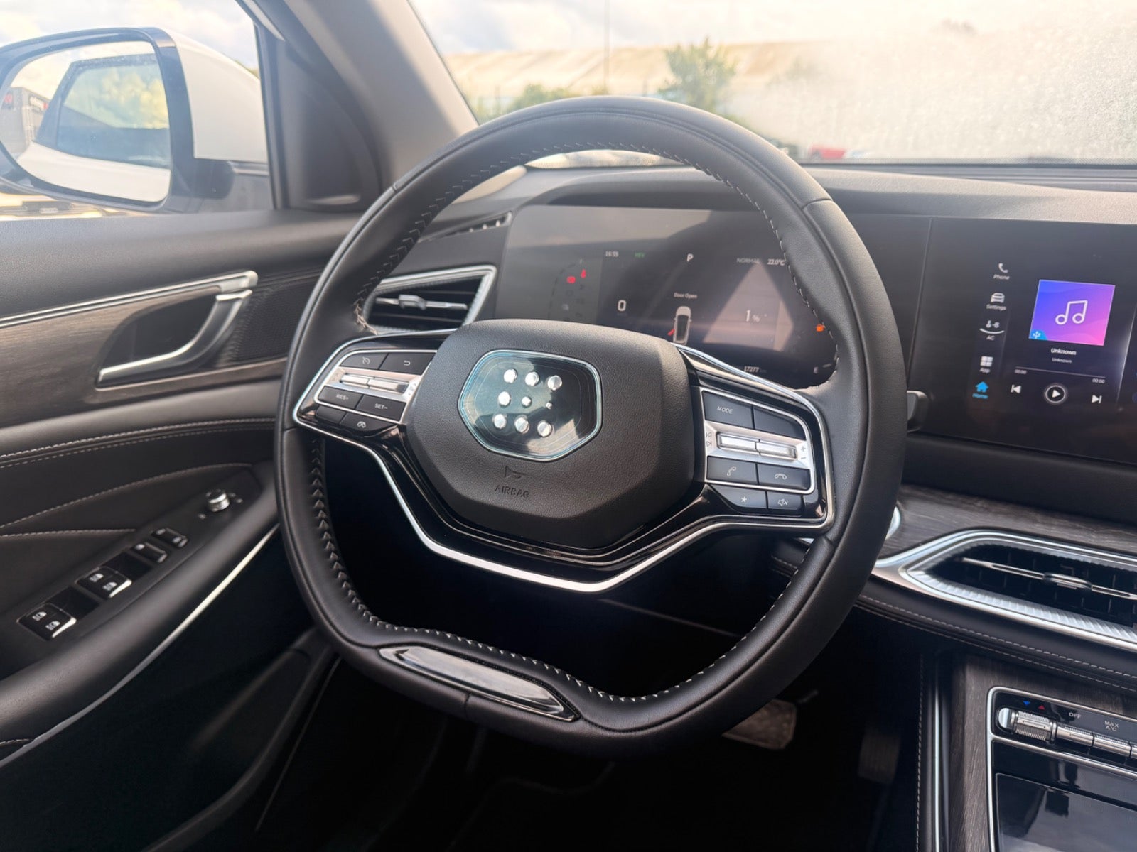 Billede af Navor E5 1,5 PHEV Rock
