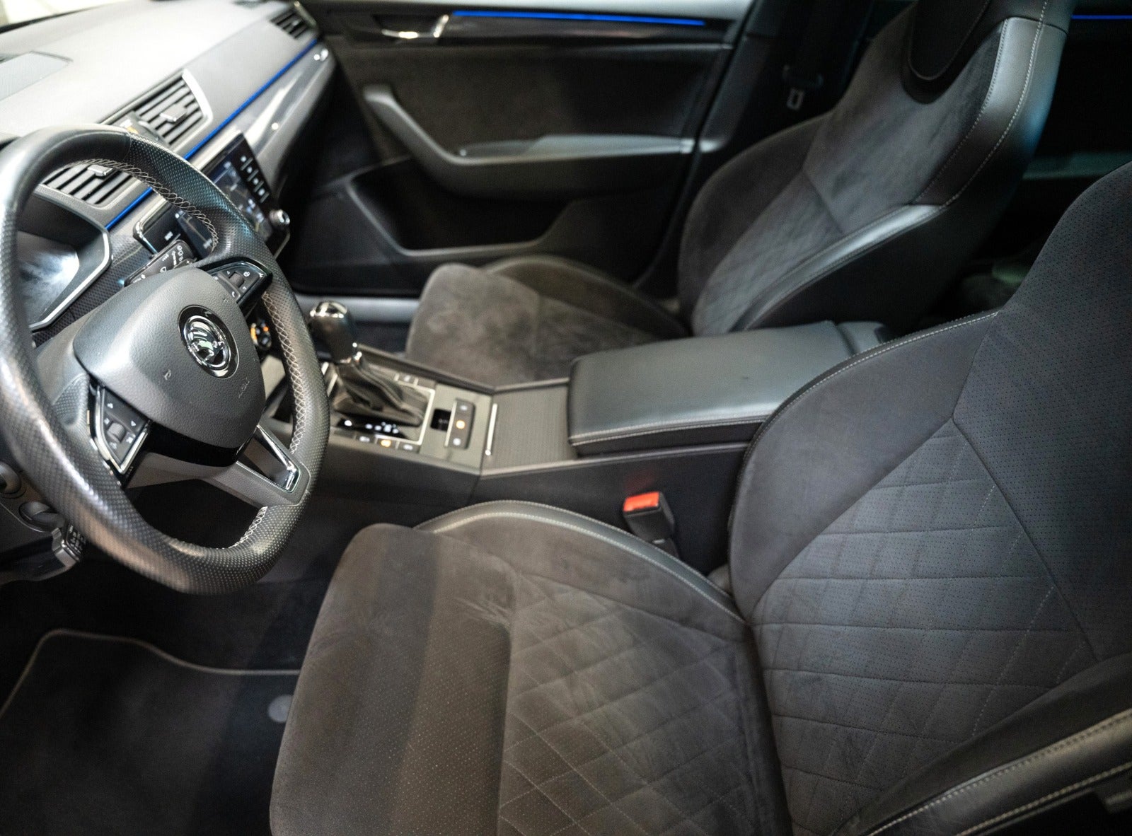 Billede af Skoda Superb 2,0 TDi 190 Sportline Combi DSG