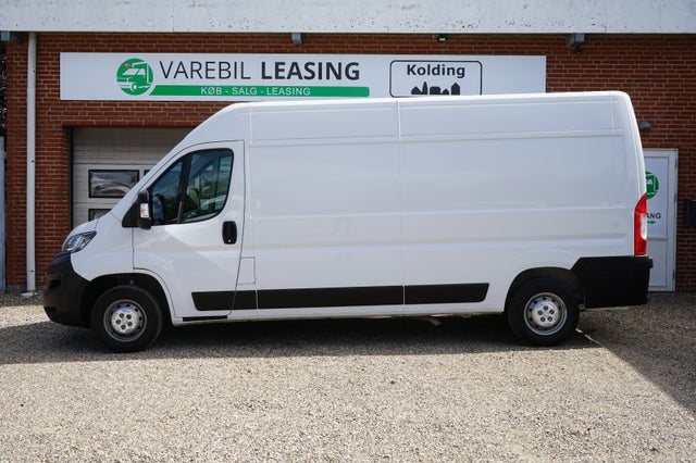 Peugeot Boxer 335 2,2 BlueHDi 140 L3H2 Premium