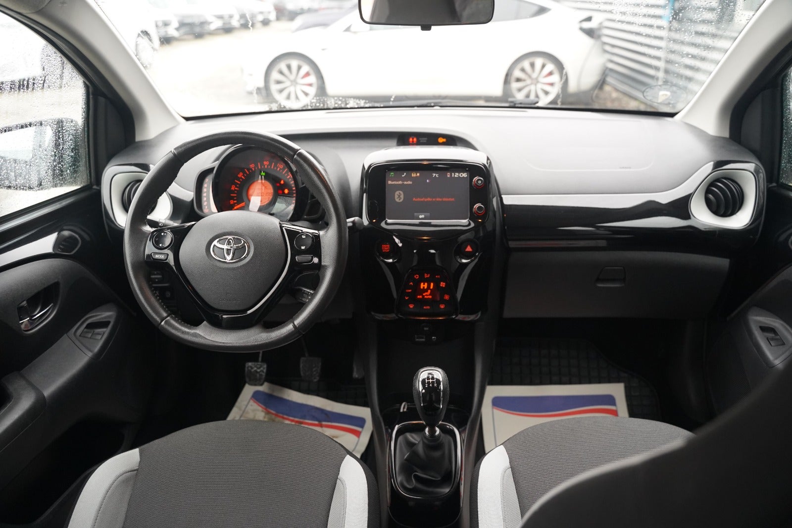 Billede af Toyota Aygo 1,0 VVT-i x-black