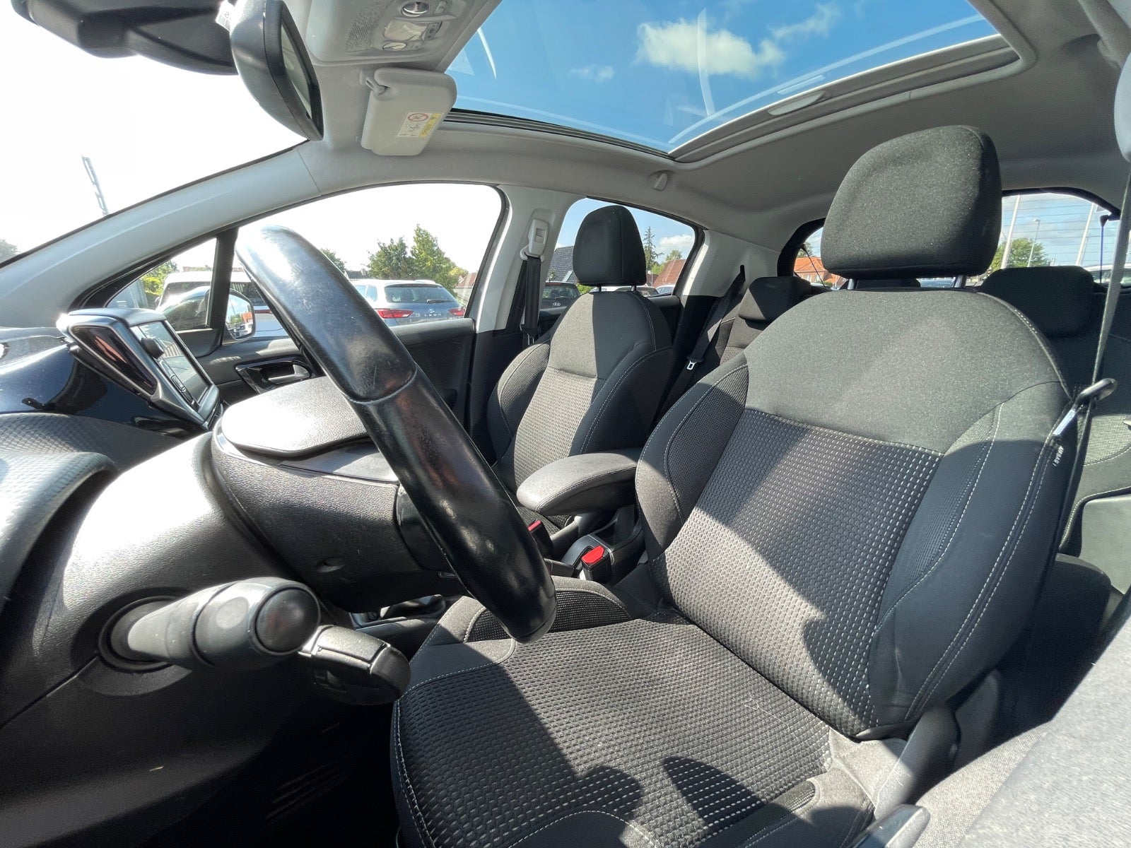Billede af Peugeot 208 1,5 BlueHDi 100 Prestige Sky