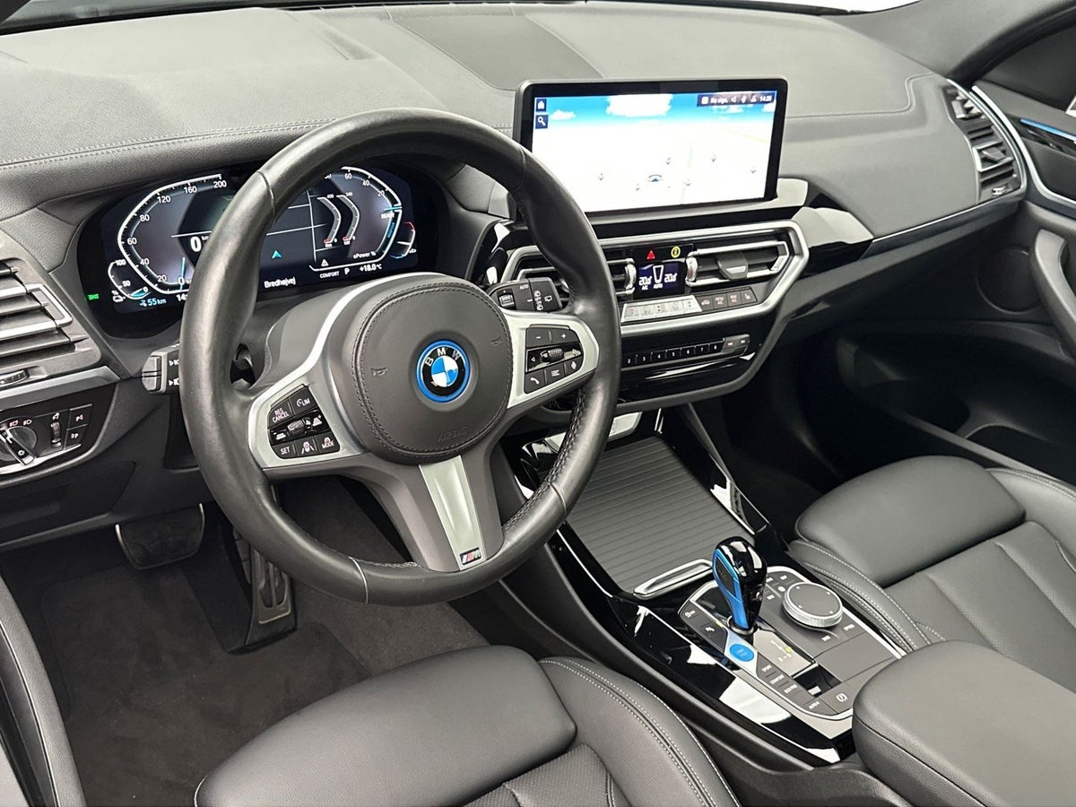 BMW iX3 Charged M-Sport billede 3