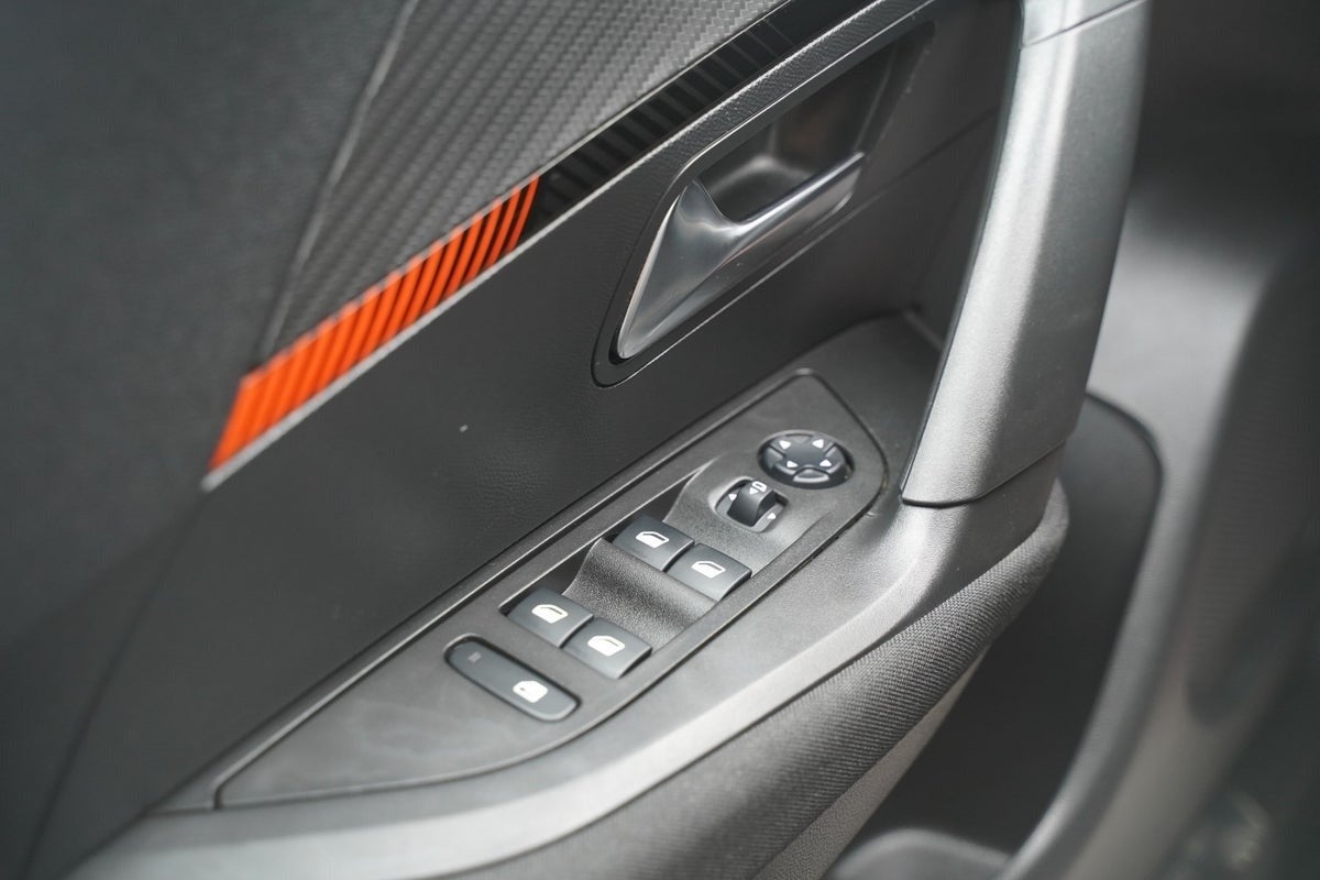 Billede af Peugeot 2008 1,2 PureTech 100 Active Pack