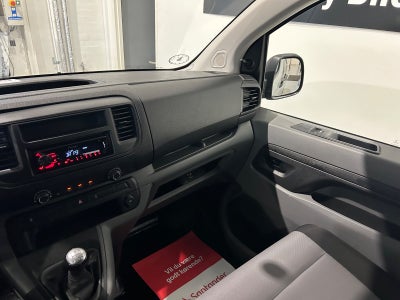 Toyota ProAce D 95 Medium Base+
