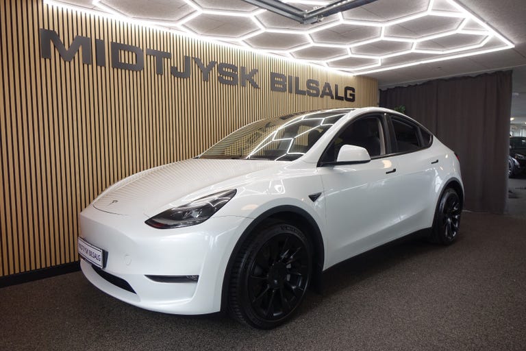 Tesla Model Y Long Range AWD
