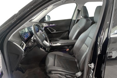 BMW iX1 xDrive30 X-Line BMW iX1 xDrive30 X-Line - 4