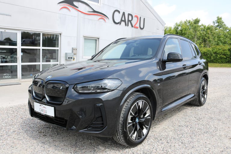BMW iX3 Charged Plus M-Sport