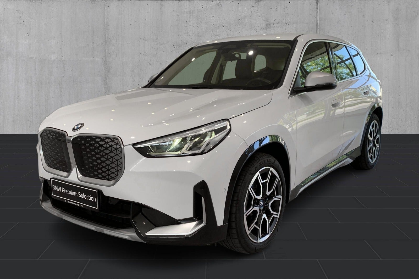 BMW iX1 xDrive30 X-Line