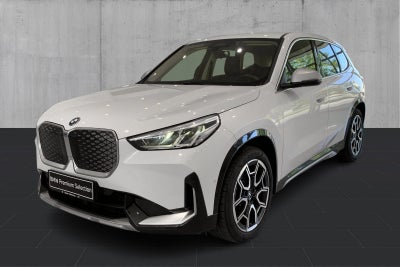 BMW iX1 xDrive30 X-Line