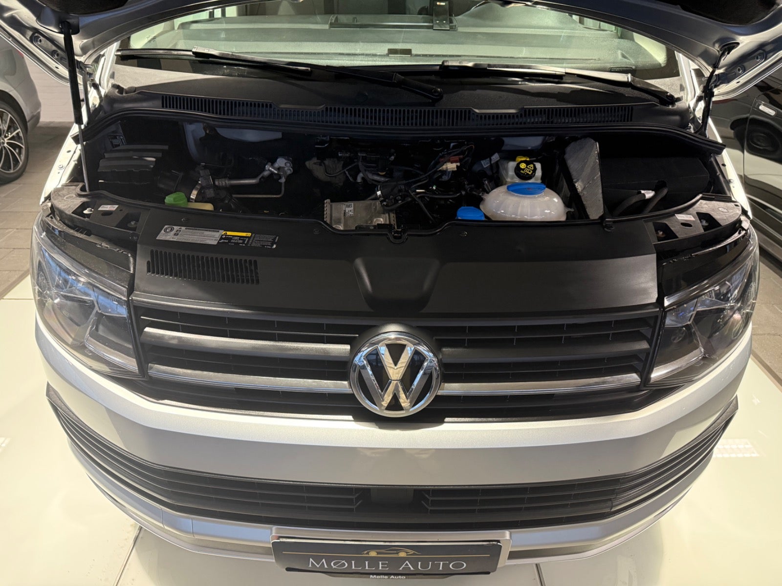 Billede af VW Transporter 2,0 TDi 150 Kassevogn DSG lang