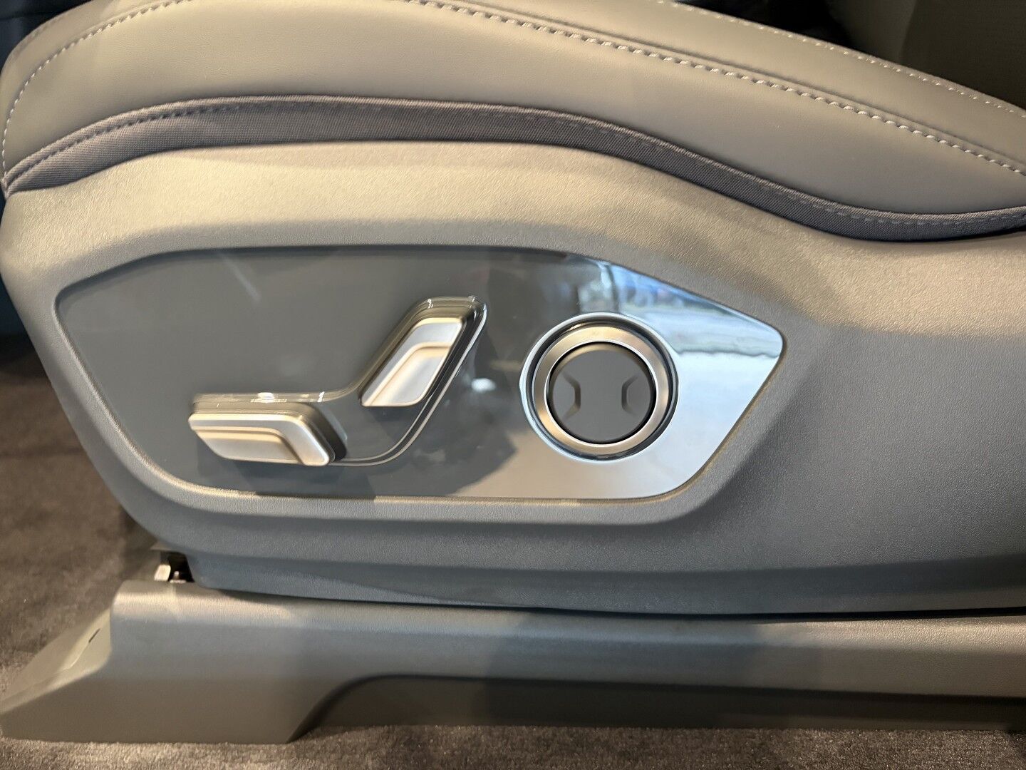 Kia EV9 Standard Range Upgrade RWD 7prs