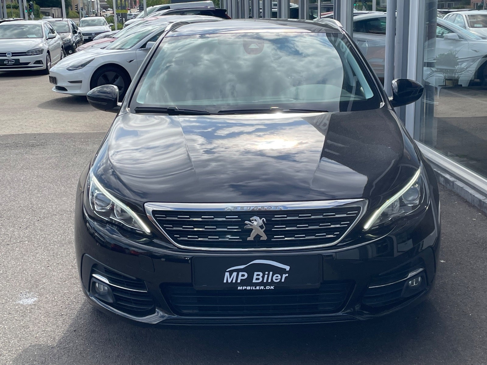 Billede af Peugeot 308 1,6 BlueHDi 120 Allure Sky SW