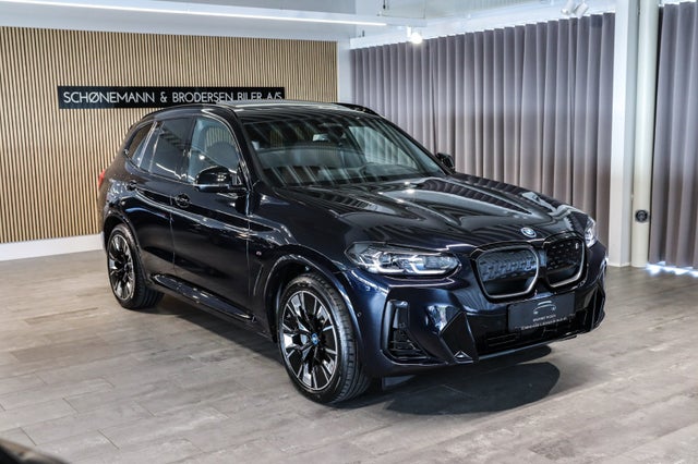 BMW iX3  Charged Plus M-Sport