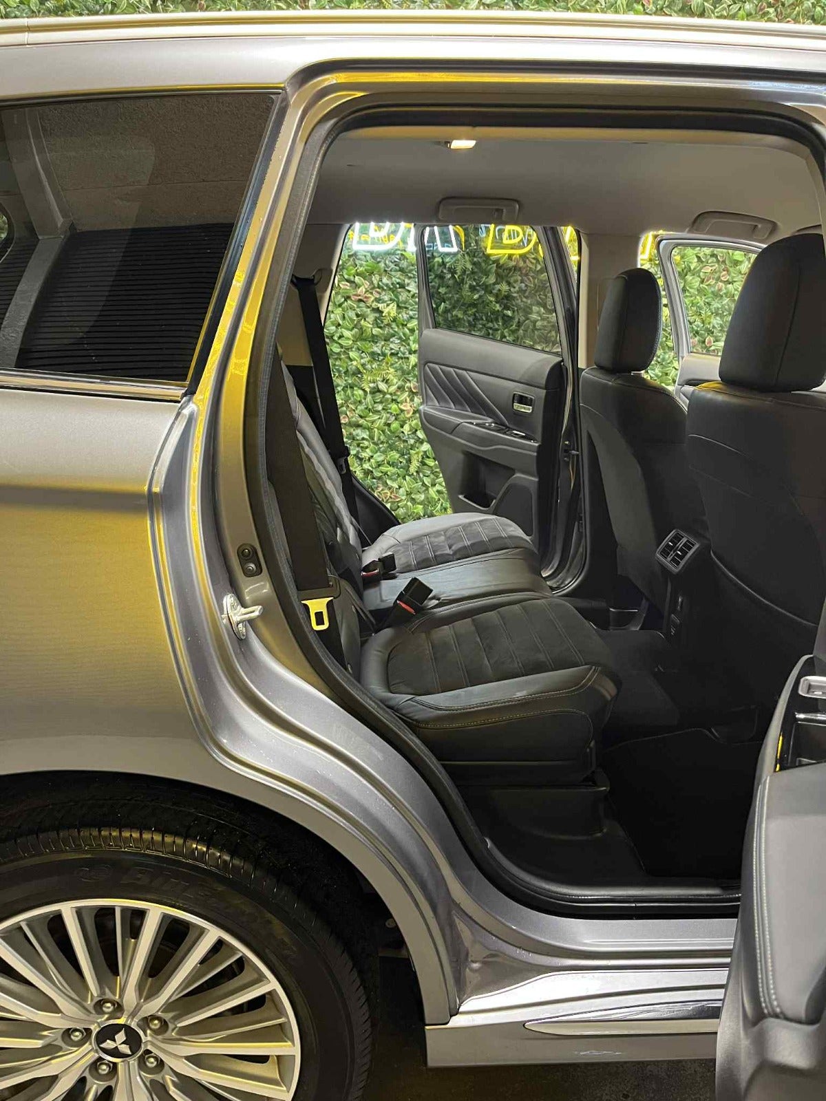 Billede af Mitsubishi Outlander 2,4 PHEV Intense CVT 4WD