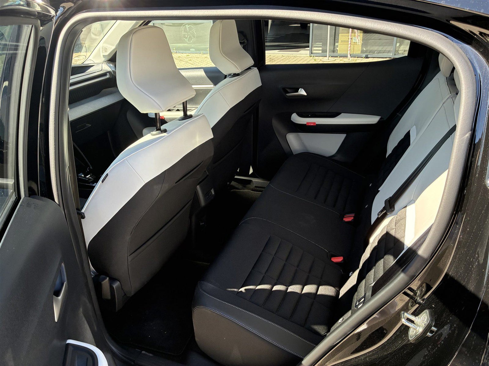 Billede af Citroën ë-C3 Aircross 45 VTR Sport