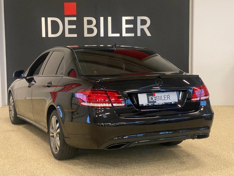 Mercedes E220, Billede 3