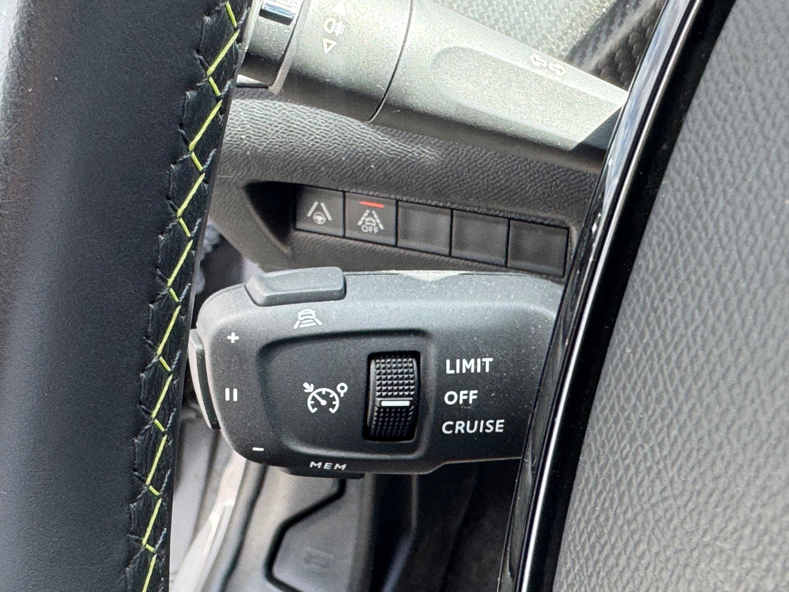 Billede af Peugeot e-208 50 GT