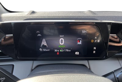 Ford Explorer Premium Extended Range