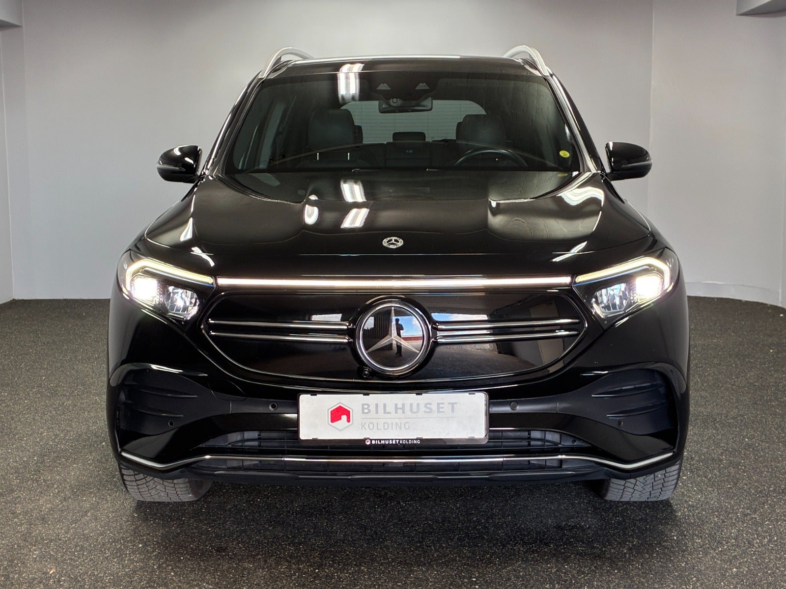 Billede af Mercedes EQB300  AMG Line 4Matic