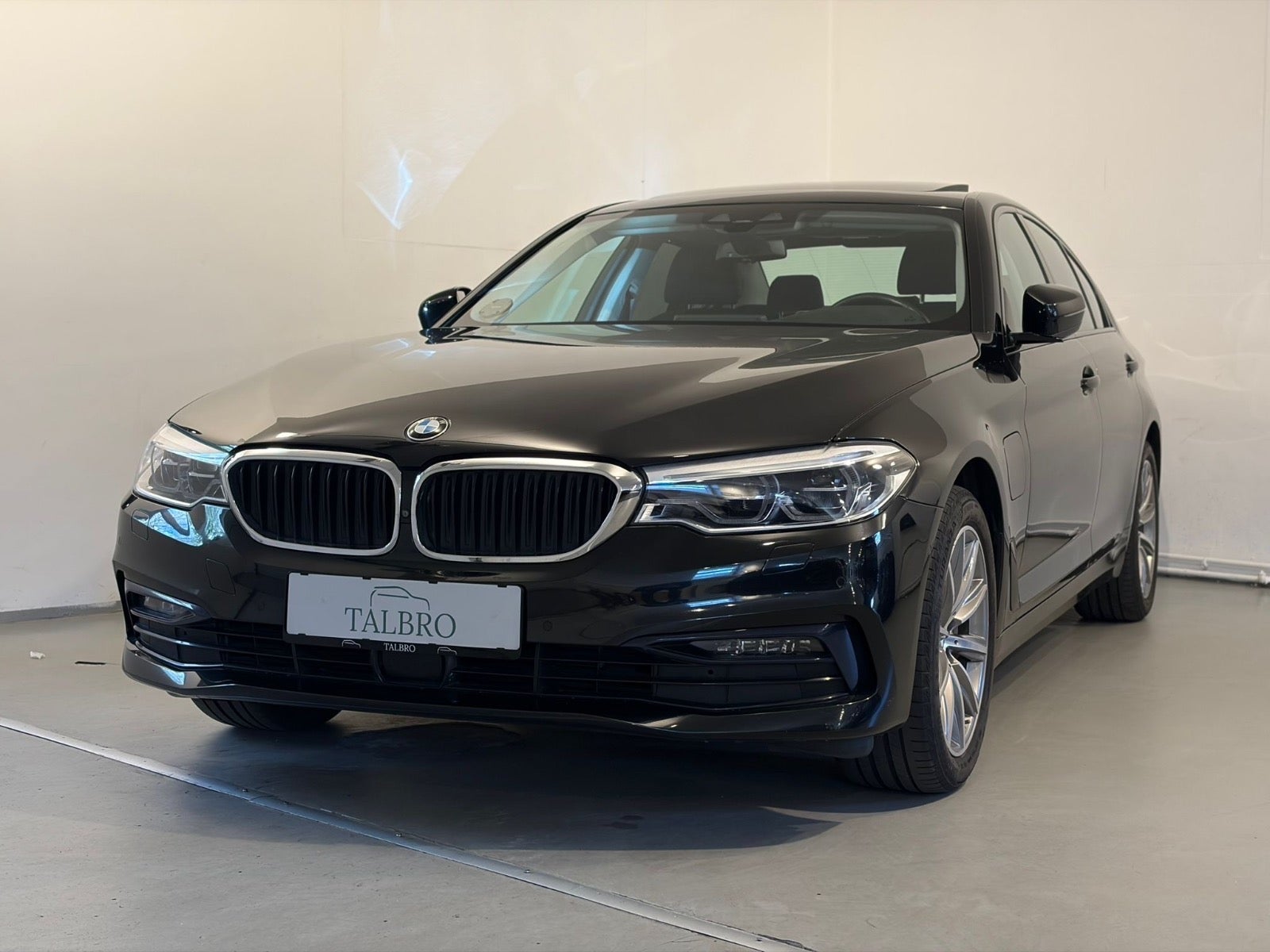 BMW – 530e