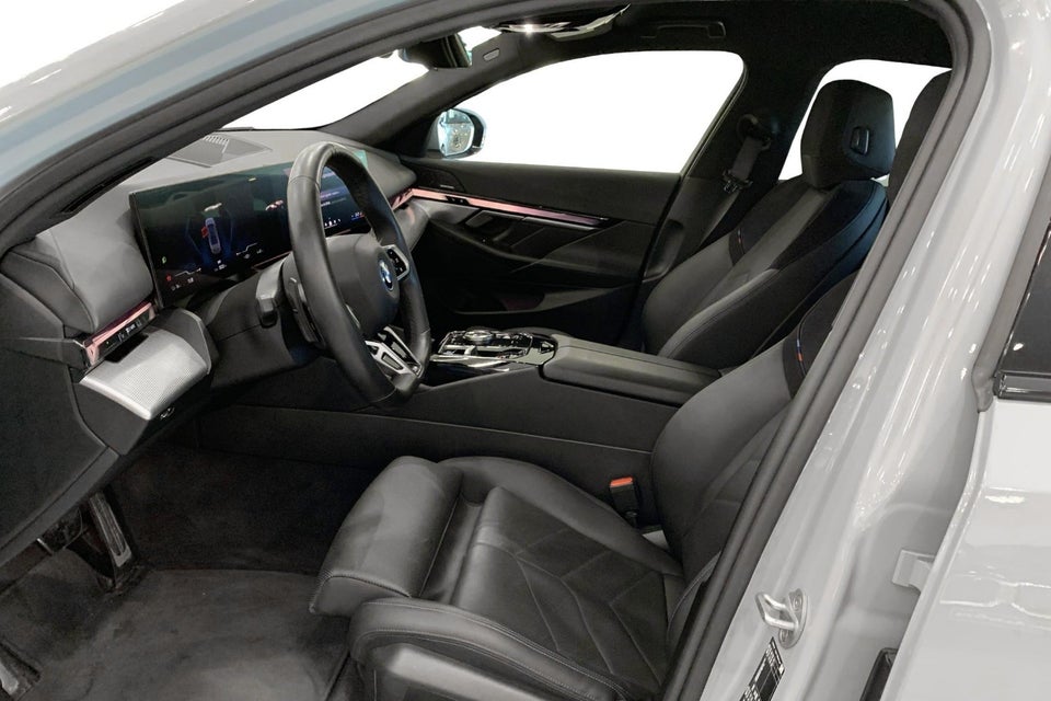 BMW i5 eDrive40 M-Sport 2024