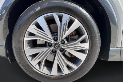 Audi Q4 e-tron Attitude