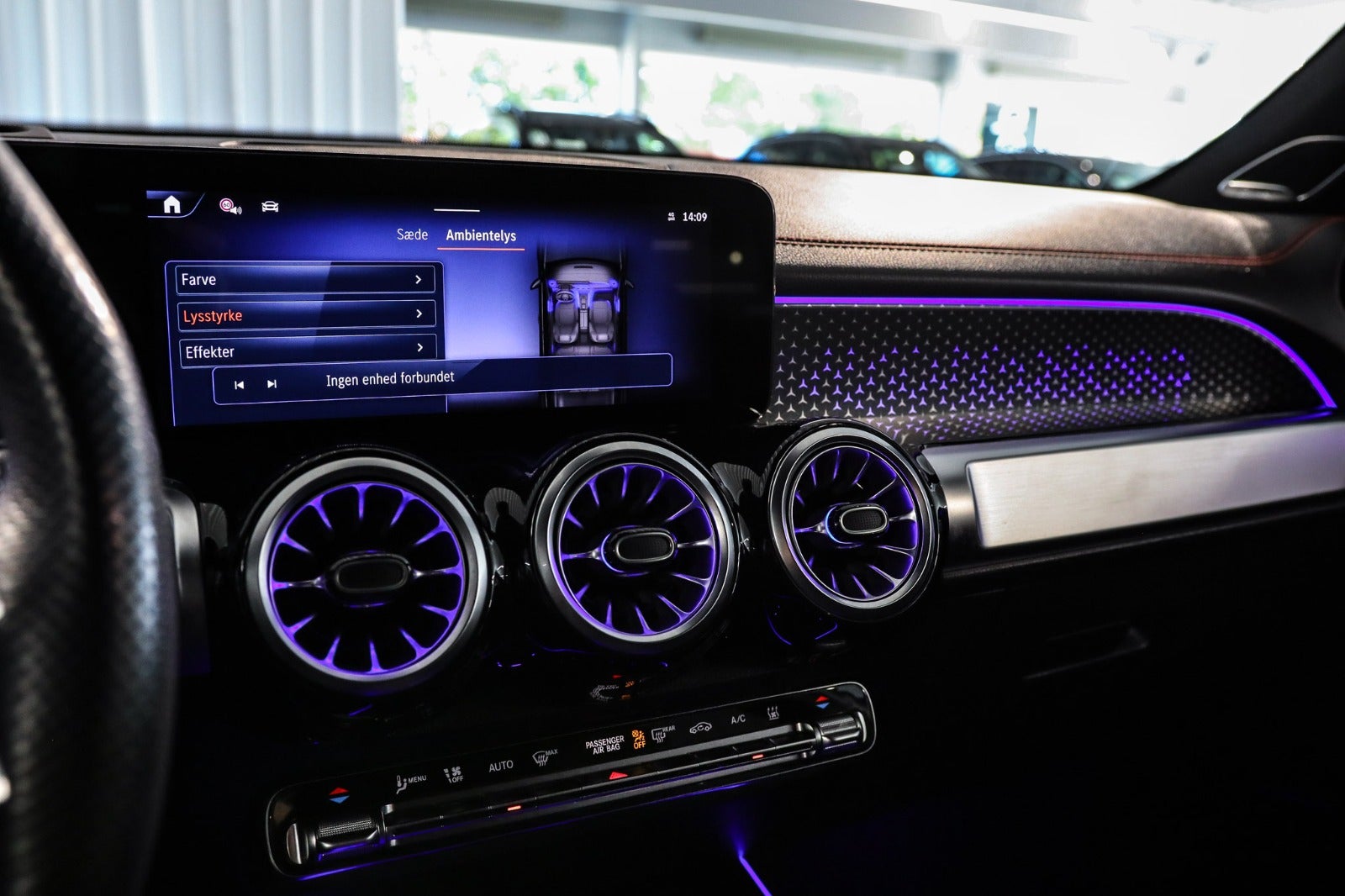 Billede af Mercedes EQB300  AMG Premium 4Matic