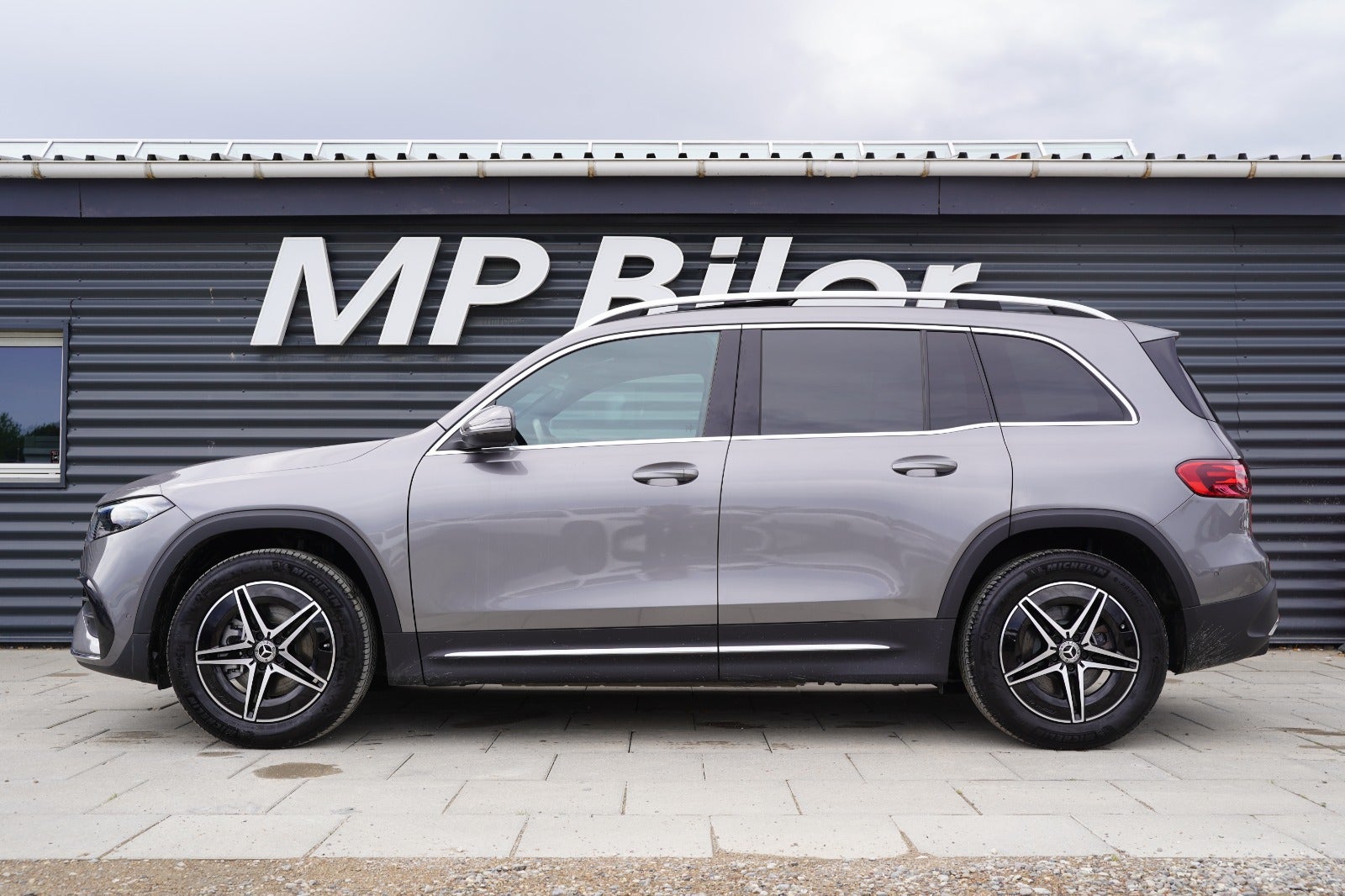 Billede af Mercedes EQB300  AMG Line 4Matic