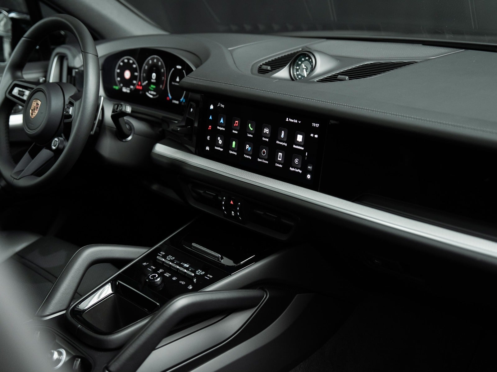 Gallery image 17 of 18