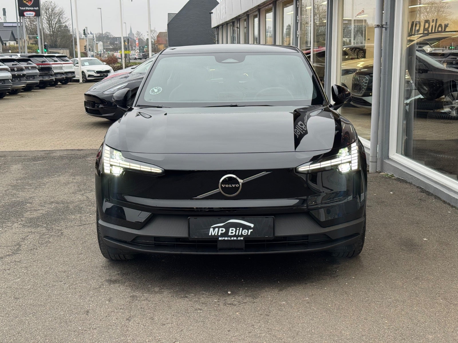 Billede af Volvo EX30  Standard Range Core