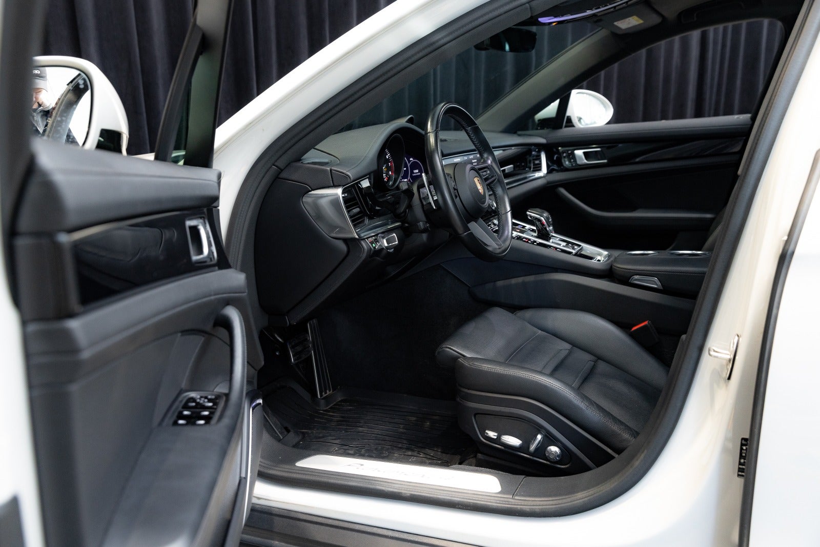 Gallery image 9 of 18