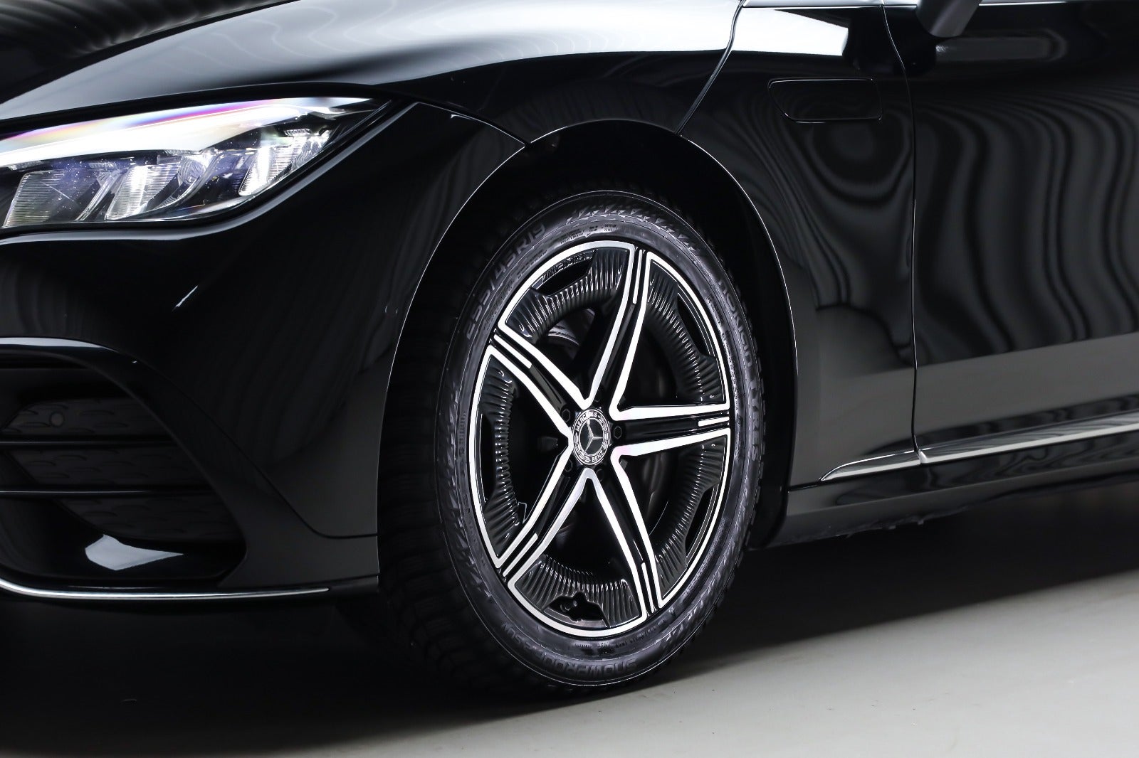 Mercedes-Benz EQE 350+