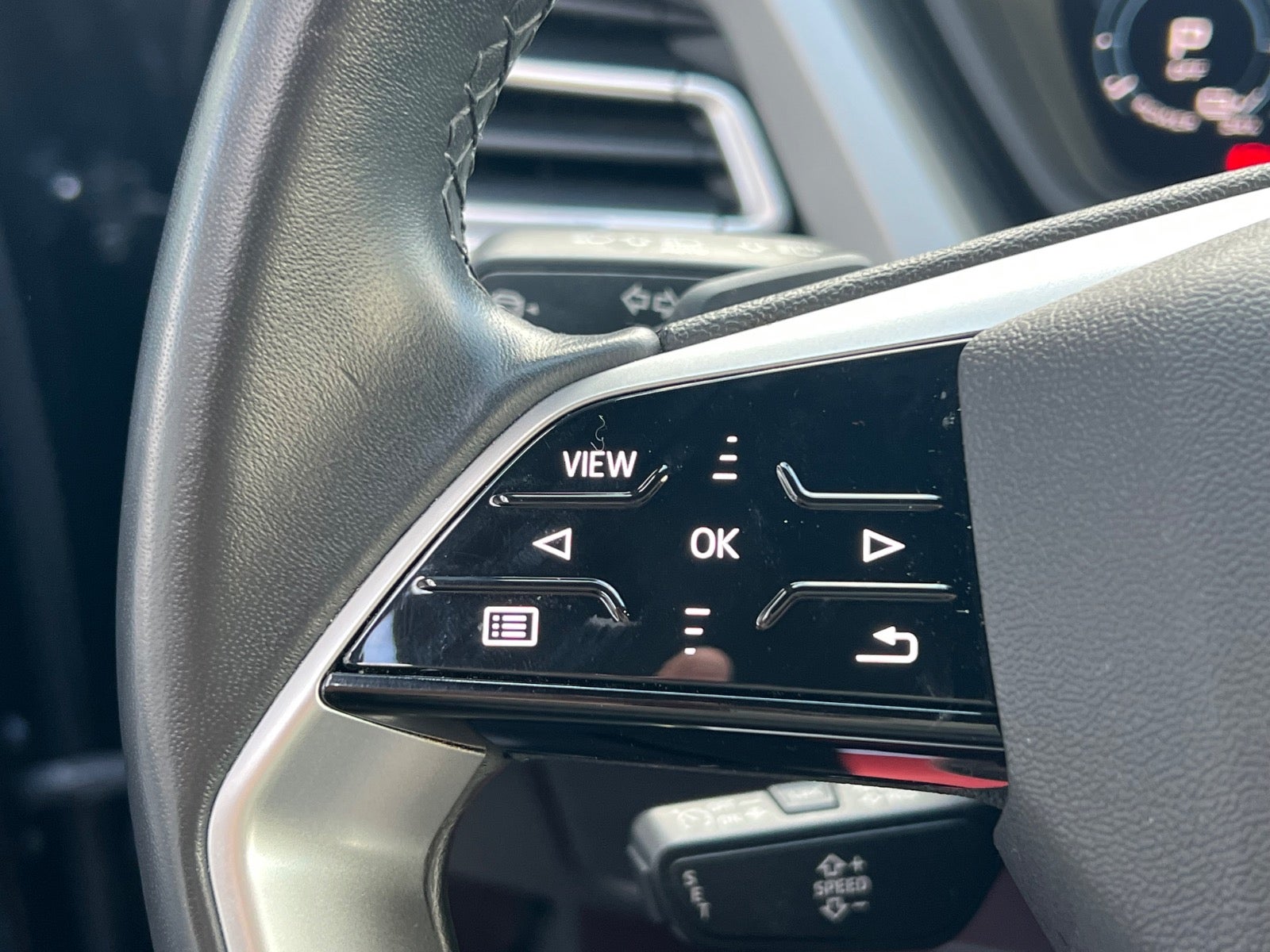 Audi Q4 e-tron Advanced