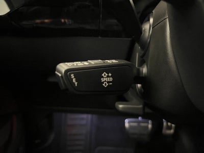 Audi Q8 e-tron S-line quattro Van