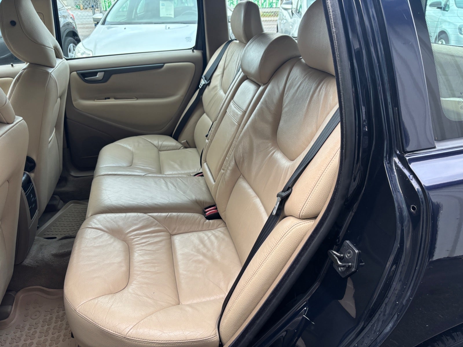 Volvo V70 140