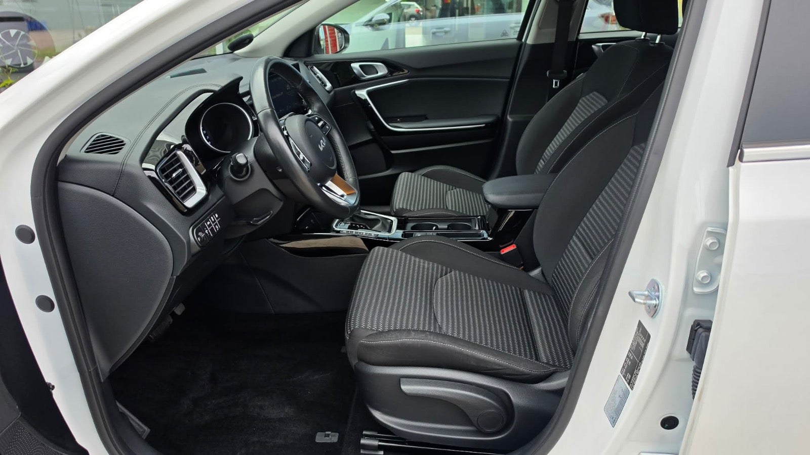 Billede af Kia Ceed 1,6 PHEV Prestige SW DCT