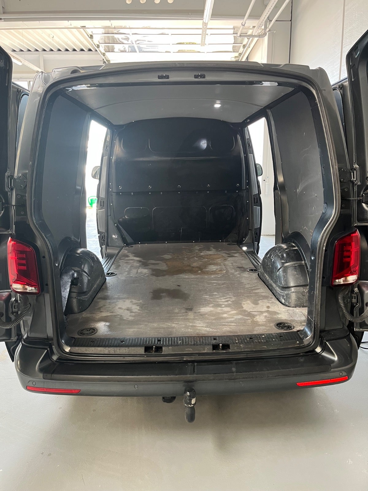 Billede af VW Transporter 2,0 TDi 150 Kassevogn DSG kort