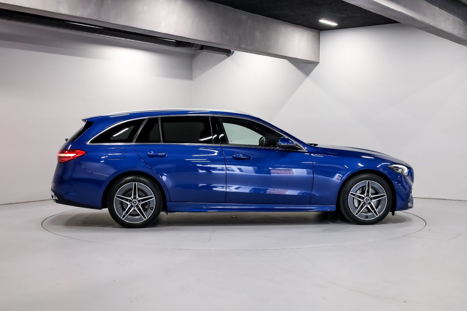 Mercedes-Benz C300 e 2,0 AMG Line stc. aut.