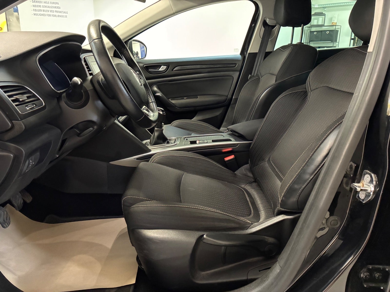 Billede af Renault Megane IV 1,2 TCe 130 Zen Sport Tourer