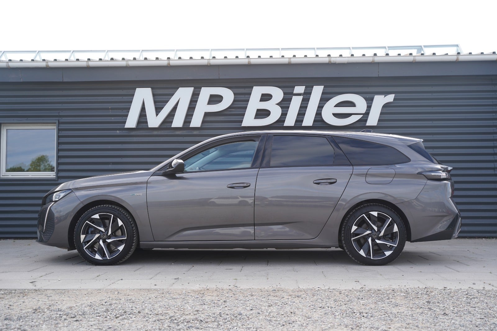 Billede af Peugeot 308 1,6 Hybrid First Selection+ SW EAT8