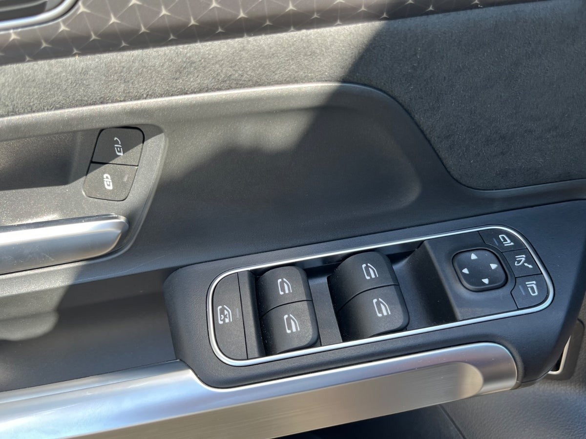 Billede af Mercedes EQB300  AMG Line 4Matic