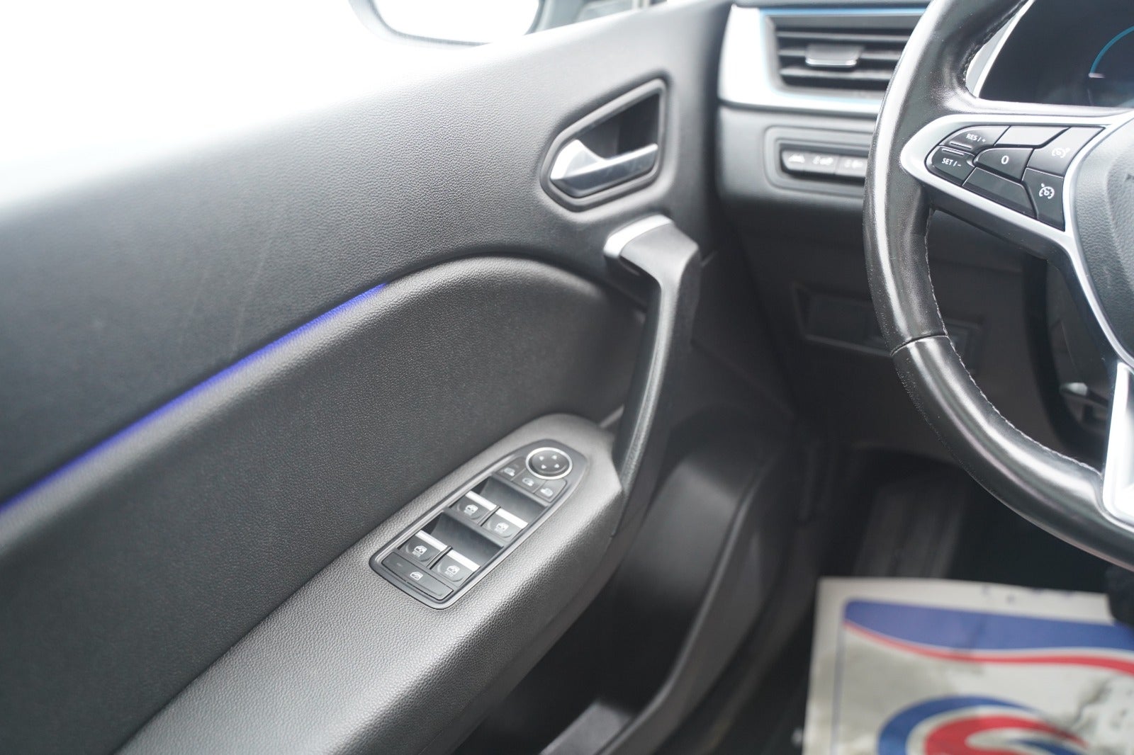 Billede af Renault Captur 1,6 E-Tech Intens