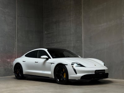 Porsche Taycan Turbo S  Performance+  4d