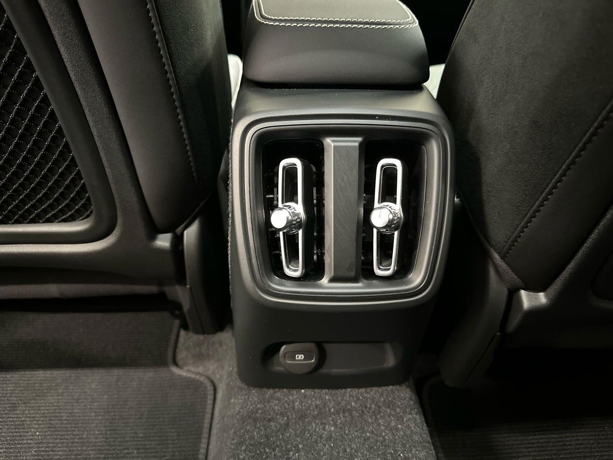 Volvo EX40 Extended Range Ultra billede 23