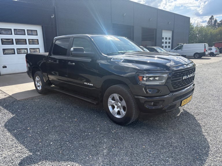Dodge RAM 1500 V8 Hemi Built to Serve aut.