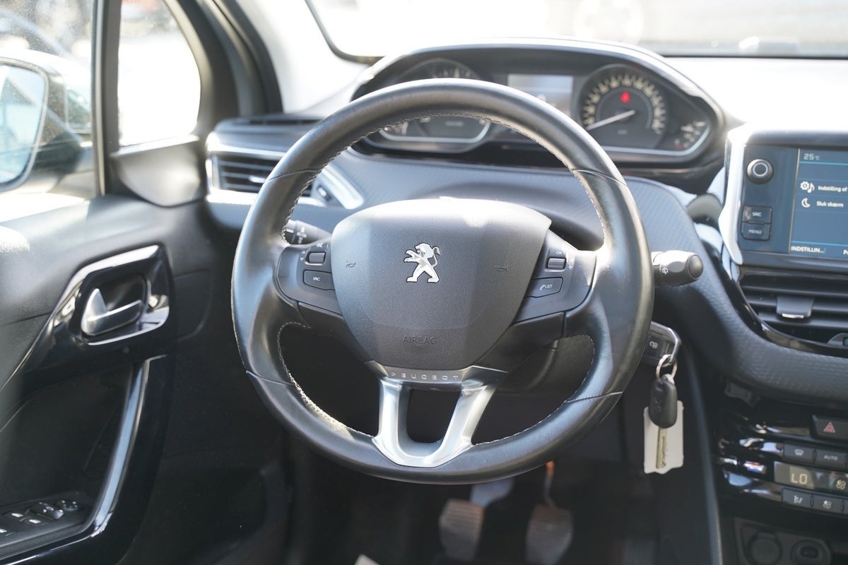 Billede af Peugeot 208 1,5 BlueHDi 100 Allure Sky