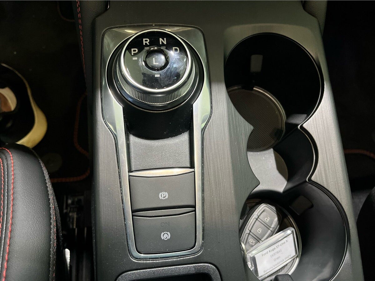 Ford Kuga PHEV ST-Line X CVT billede 17