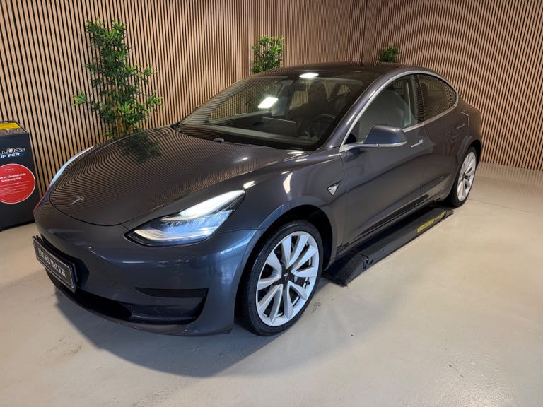 Tesla Model 3 Standard Range+ RWD